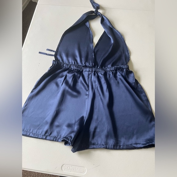 GARNET  HILL Navy blue romper with open back 100% SILK M NWOT - Picture 3 of 7